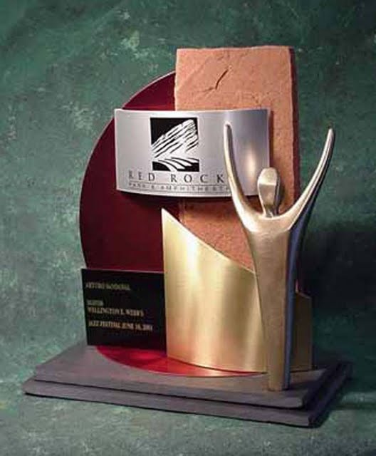 Freestanding Bronze Casting Awards - Banner Achievement with Figure Exclaiming